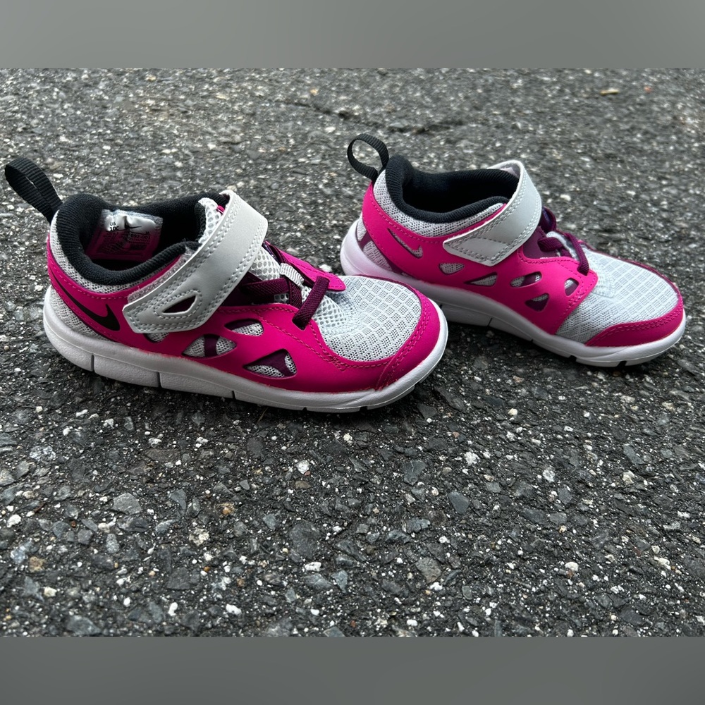 10c Nike